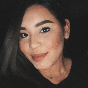 Meet your Posher, Danika